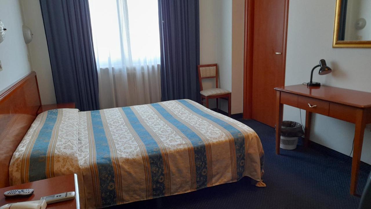 Hotel Tortorina Urbino Exteriér fotografie