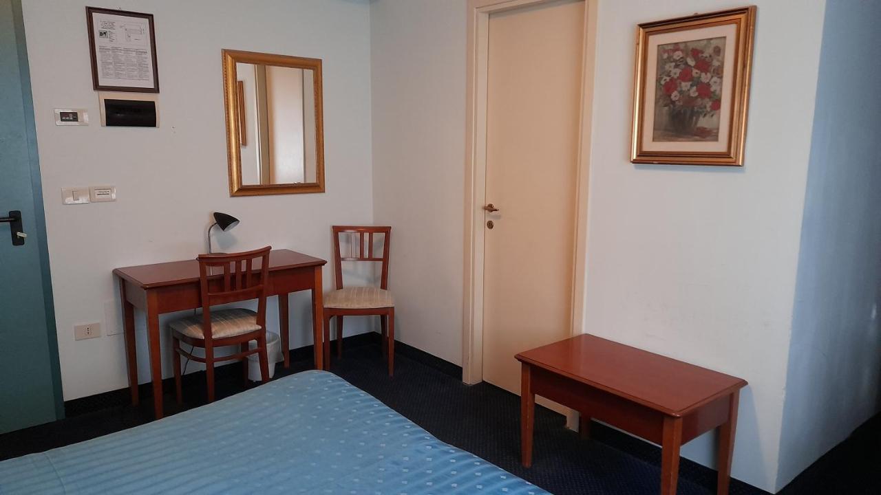 Hotel Tortorina Urbino Exteriér fotografie