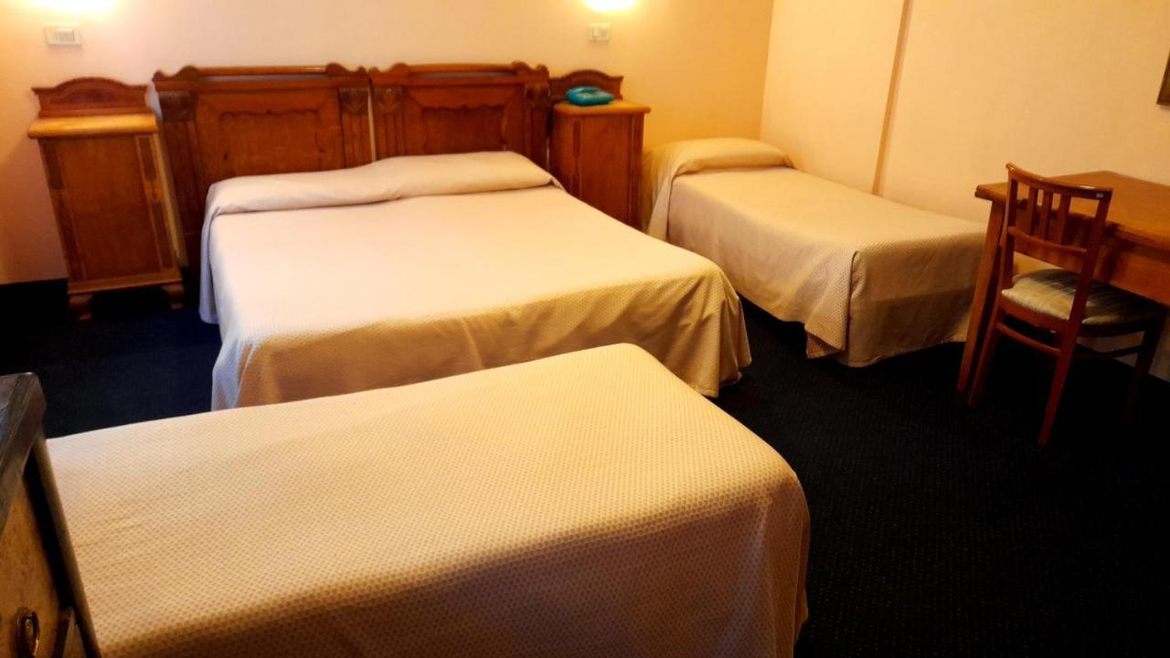 Hotel Tortorina Urbino Exteriér fotografie